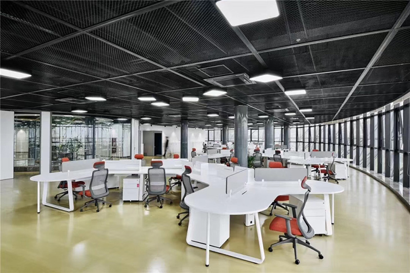 為什么定制優質辦公家具可幫助企業留住人才？